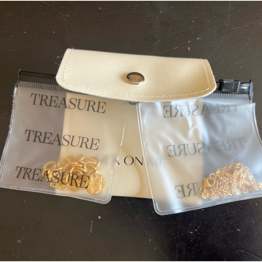 Gold Texture Jewelry Set